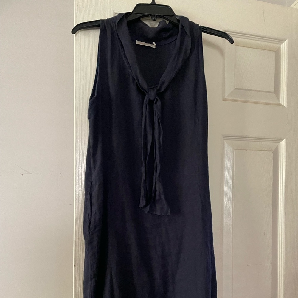 Stella Martini linen dress Italy. A grey navy color very pretty.